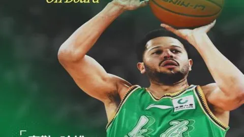 余依婷在新加坡游泳世界杯女子100米混合泳中获银牌，央视新闻客户端报道