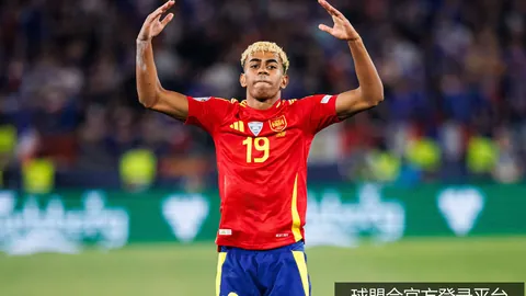 雷霆对决尼克斯，亚历山大独揽39分创佳绩鹈鹕逆袭76人，巅峰对决盘点